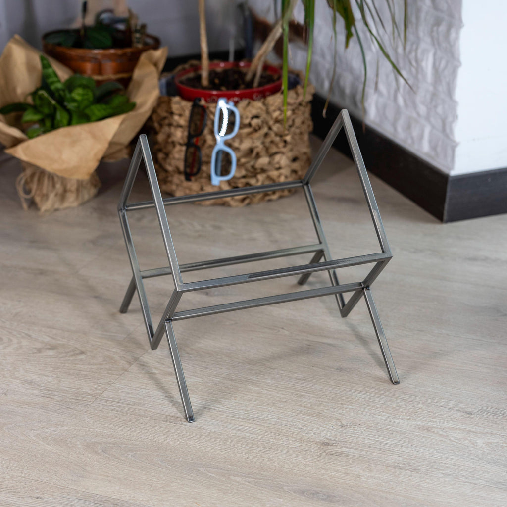 Minimalist Metal Vinyl Record Holder: Modern LP Storage Rack