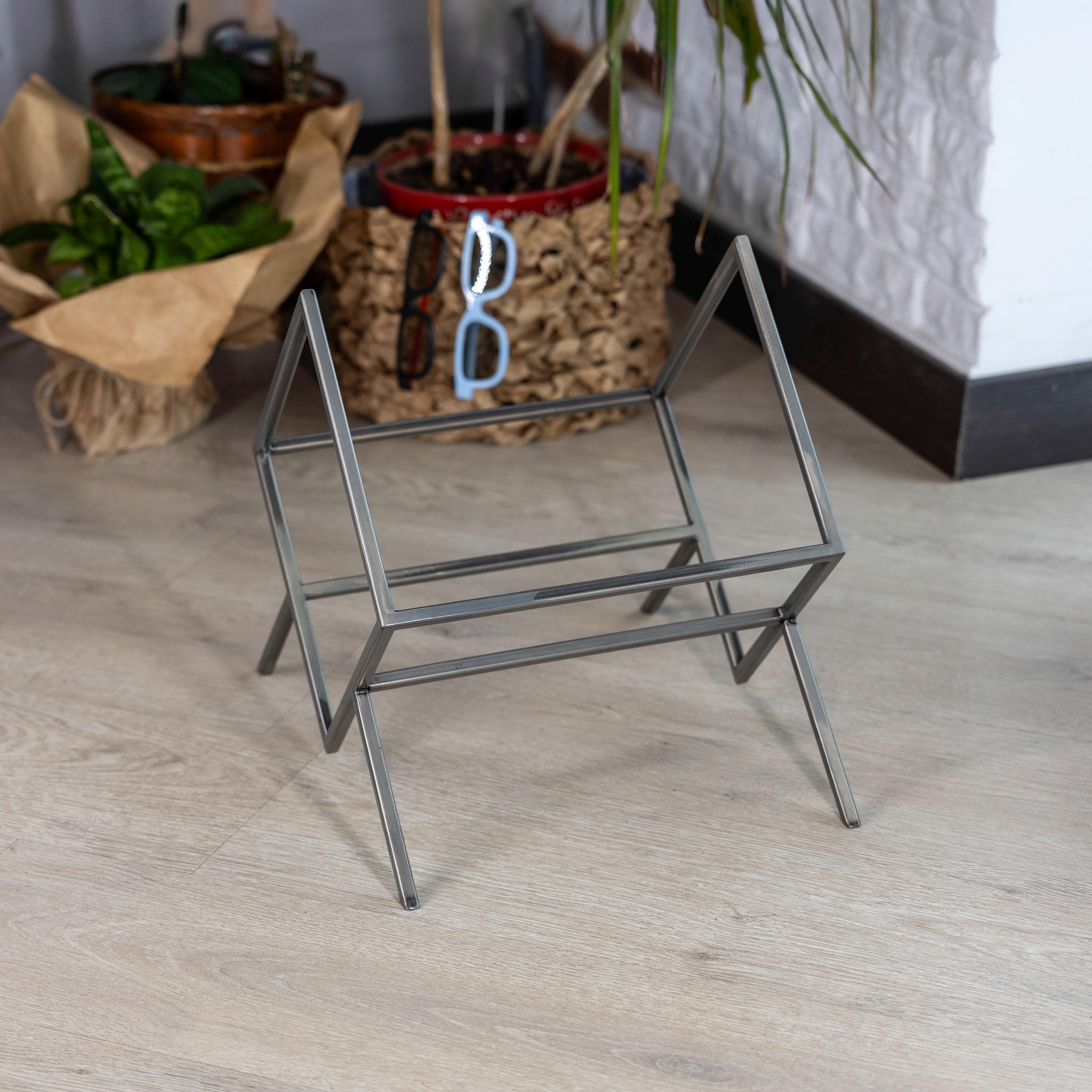 Minimalist Metal Vinyl Record Holder: Modern LP Storage Rack